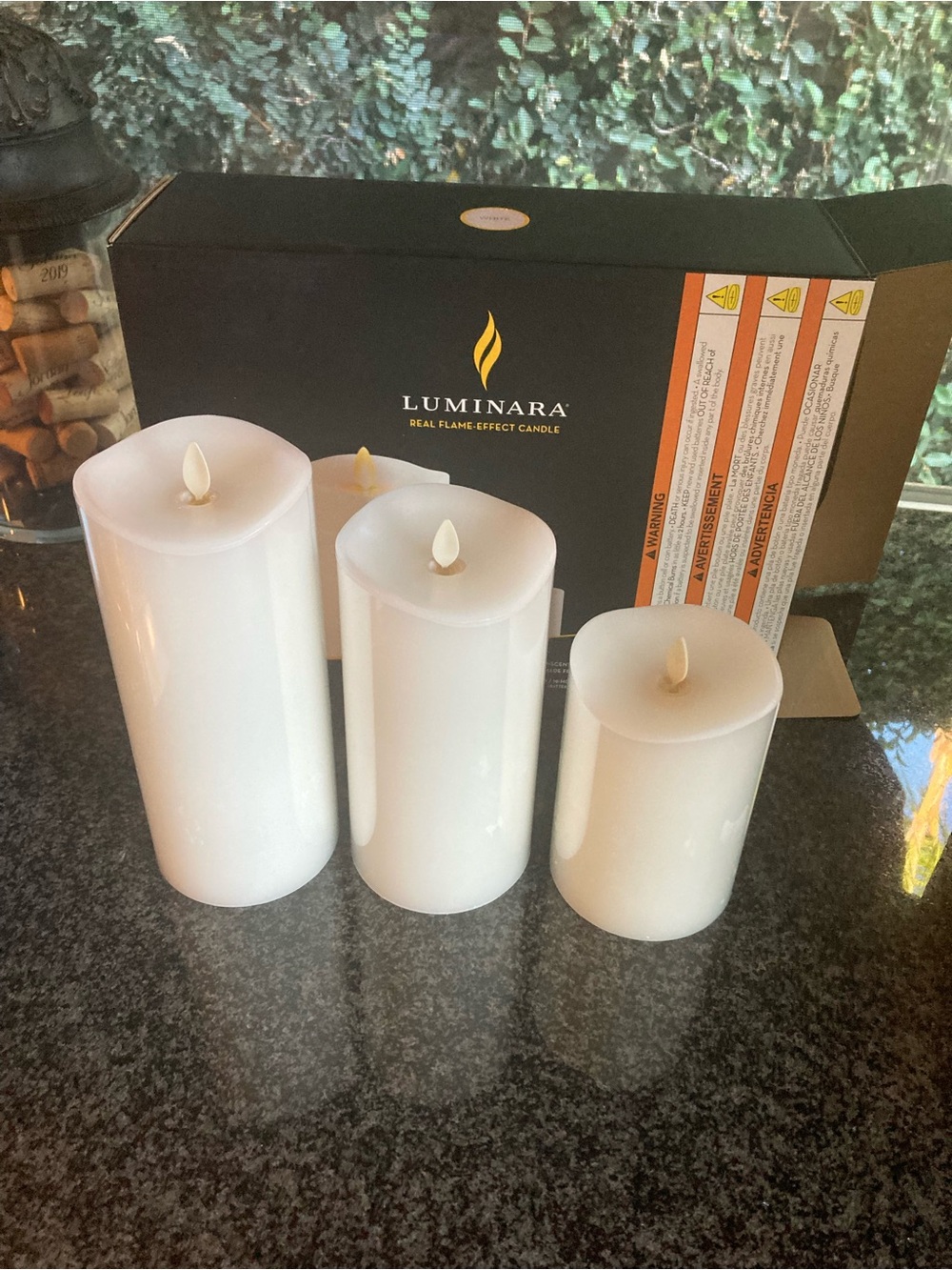 Luminara set of 3 candles. Batteries not included. New in box. - Picture 4 of 12
